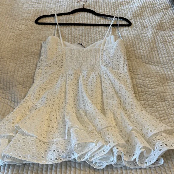 ZARA White Eyelet Ruffle Mini Dress - Picture 4 of 5